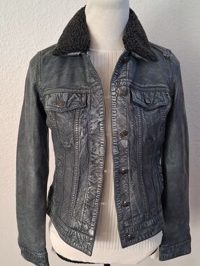 Mauritius Distressed Jessie Metallic Leather Jacket-Removable Sherpa Collar. (S)